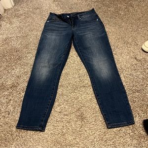 NWOT Lucky Brand mid rise Ava crop